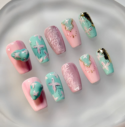 Everyday Cute - Opalescent Aurora Press On Nail
