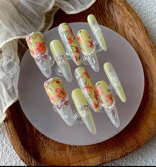 Charme Atelier - Yellow Floral - Customizable Handcrafted Press On Nails