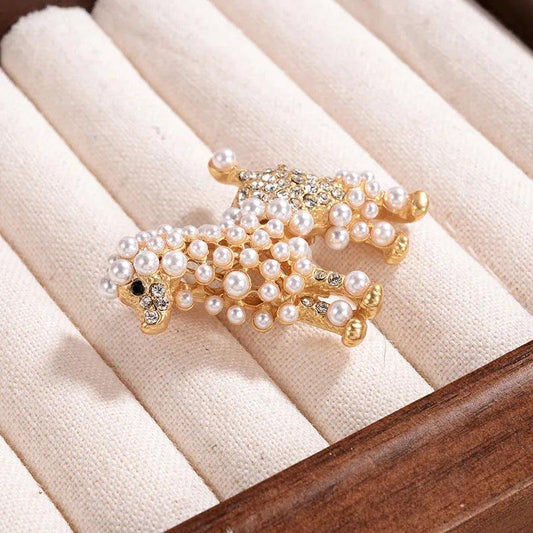 Retro Style Pearl Brooch - Elegant Charme