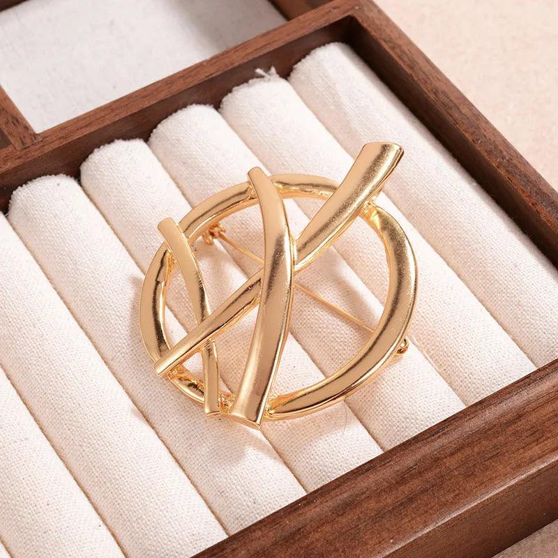 Simple Antique Gold-Plated Brooch - Elegant Charme