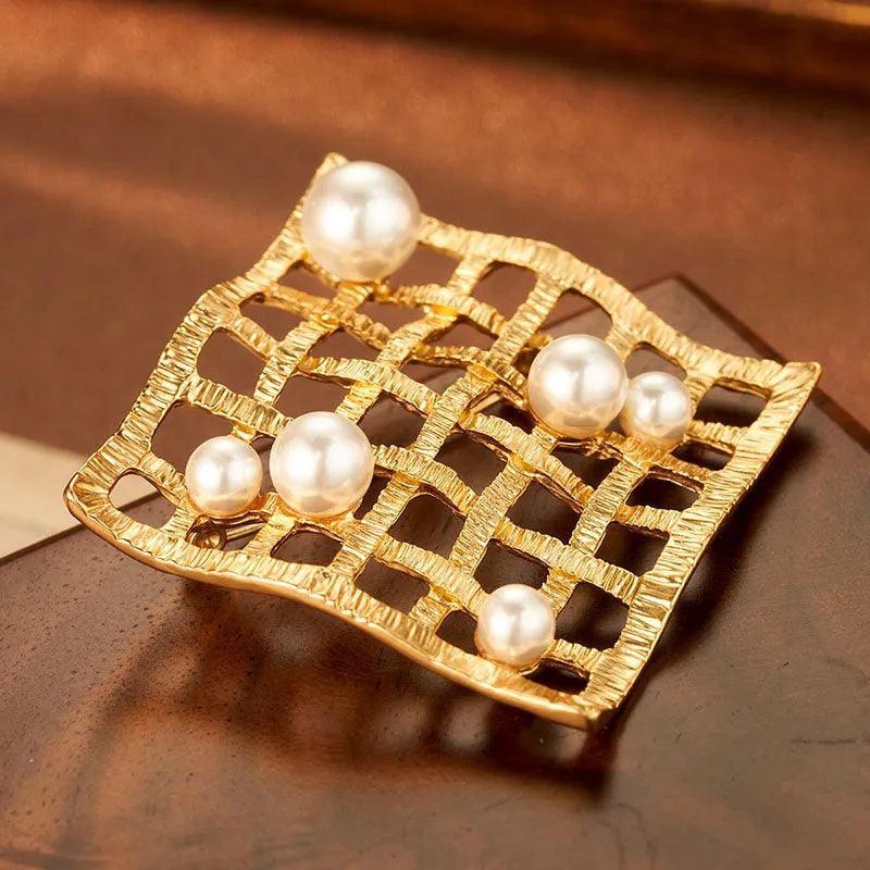 Gold-encrusted Pearl Geometric Brooch - Elegant Charme