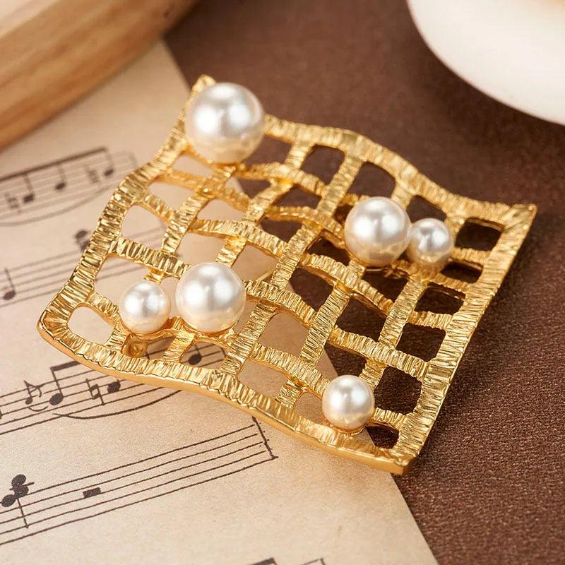 Gold-encrusted Pearl Geometric Brooch - Elegant Charme
