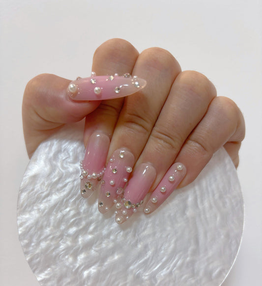 Pearl Elegance Nail - Elegant Charme