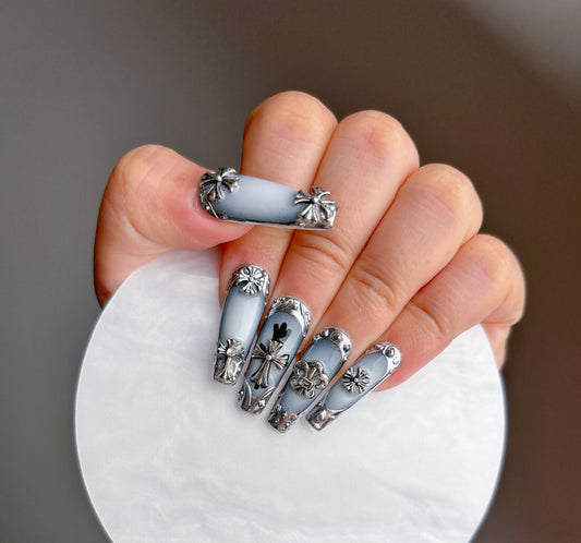 Silver Gothic Cross Press On Nail - Elegant Charme