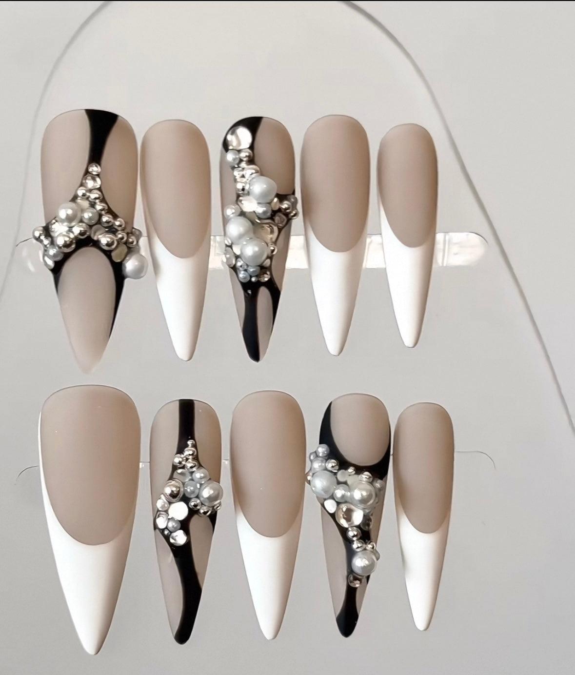 Trend Luxe - Neutral Pearl Elegance - Customizable Handcrafted Press On Nails