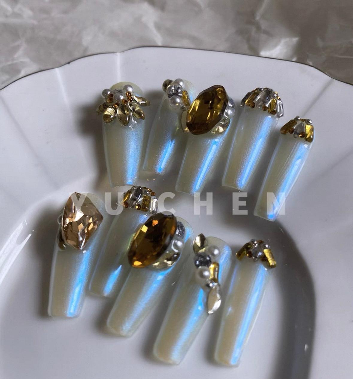 Daily Chic - Iridescent Glow - Customizable Handcrafted Press On Nails