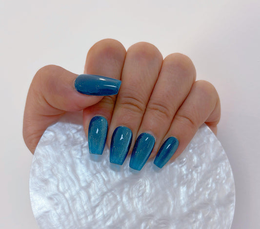Simply Cat Eye - Ocean Blue - Customizable Handcrafted Press On Nails