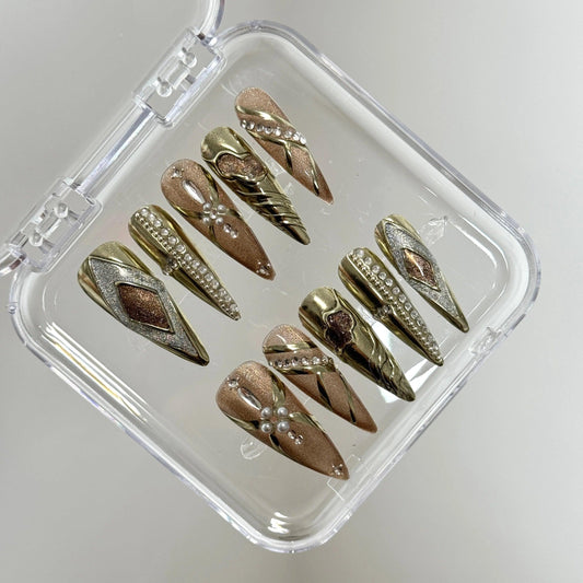 Golden Elegance Luxe Nail - Elegant Charme