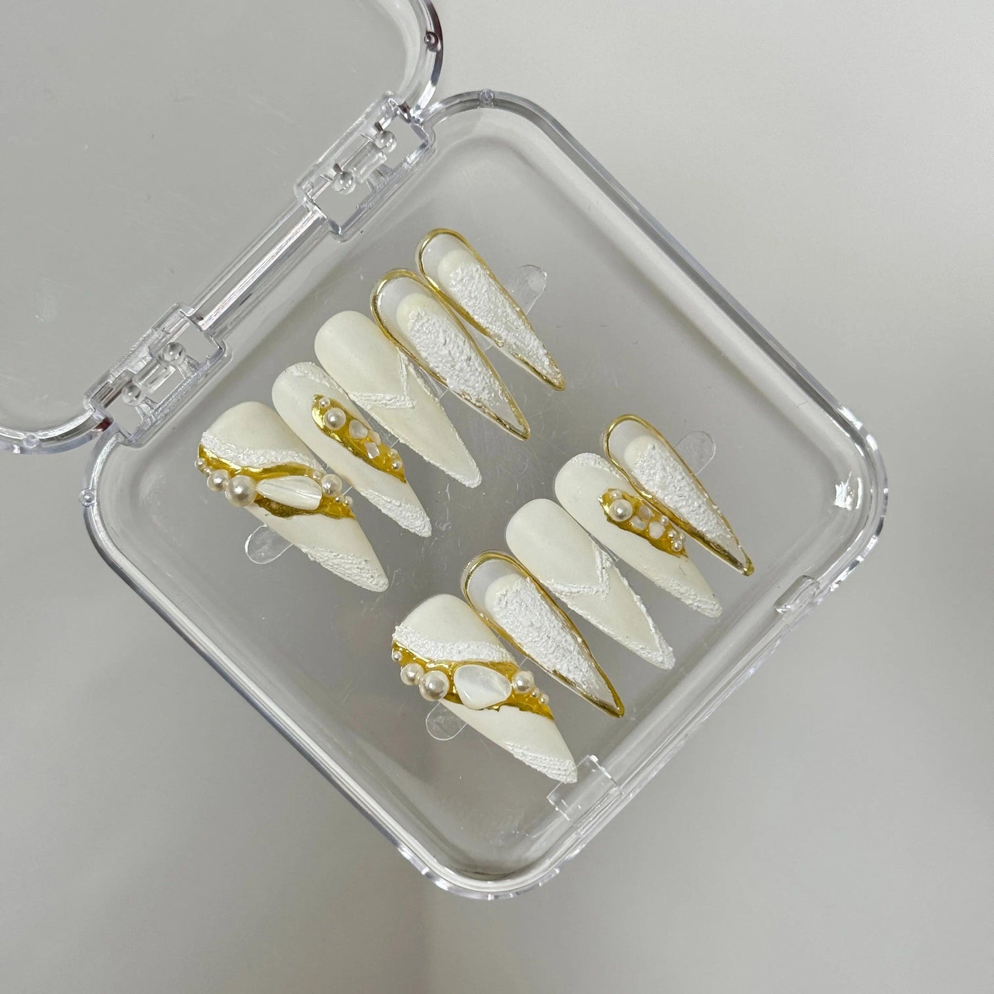 Opulent Frost Nail - Elegant Charme