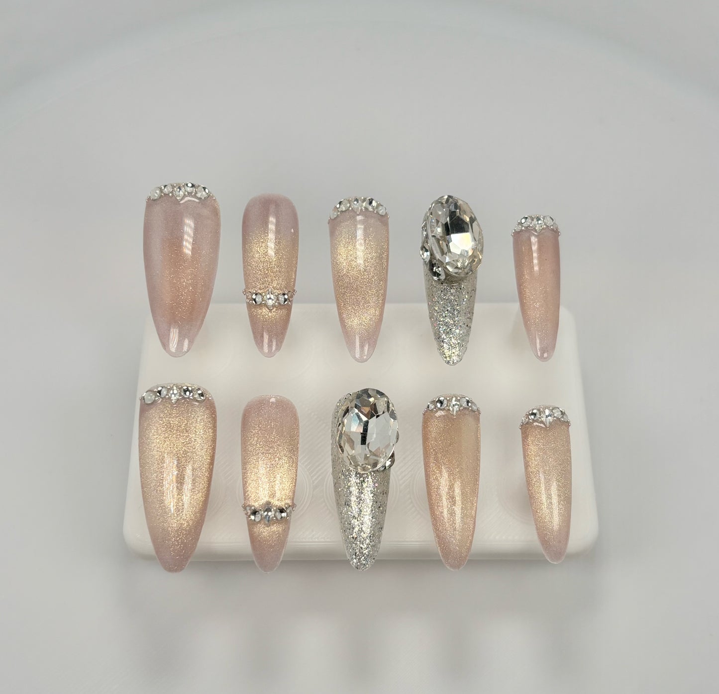 Daily Chic - Blush Gold - Customizable Handcrafted Press On Nails