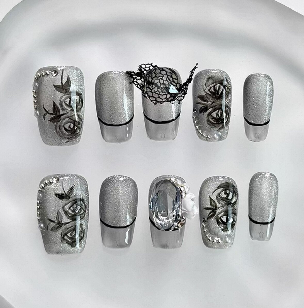 Everyday Cute - Silver Floral Elegance - Customizable Handcrafted Press On Nails