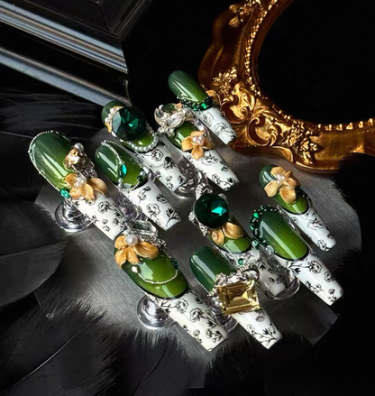 Charme Atelier - Green and Floral - Customizable Handcrafted Press On Nails