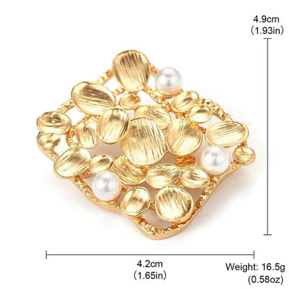 Gold Pearl Niche Design Brooch - Elegant Charme