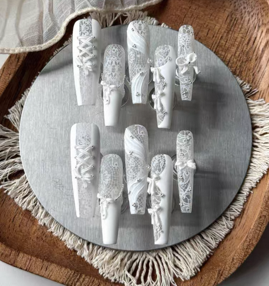 Charme Atelier - Elegant White Lace - Customizable Handcrafted Press On Nails