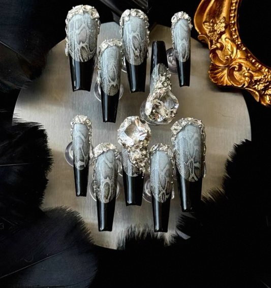 Charme Atelier - Black and Grey Snake Print - Customizable Handcrafted Press On Nails