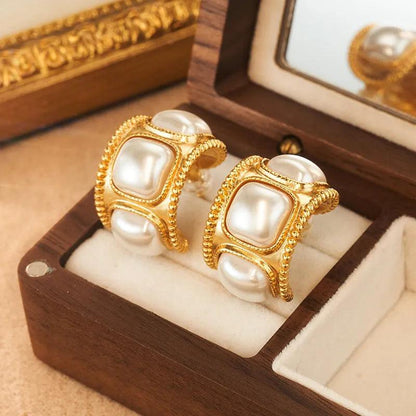 Vintage Pearl Earrings - Elegant Charme