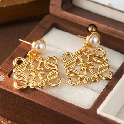 Vintage Filigree-style Pearl Earrings - Elegant Charme