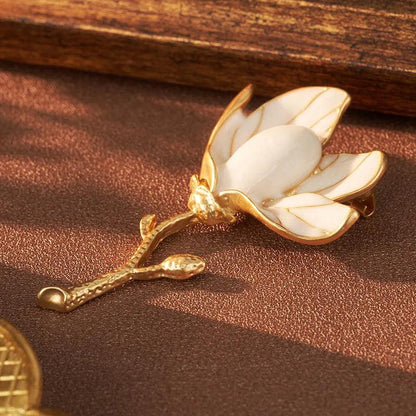 Elegant White Magnolia Flower Brooch - Elegant Charme