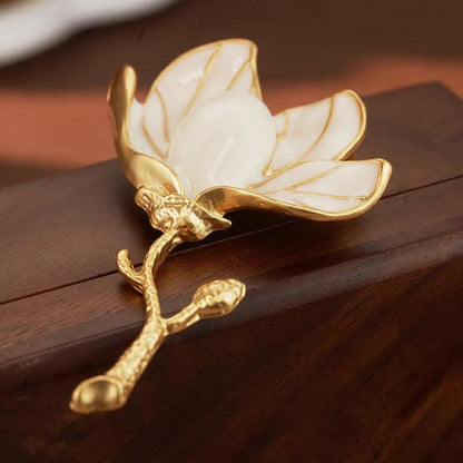 Elegant White Magnolia Flower Brooch - Elegant Charme