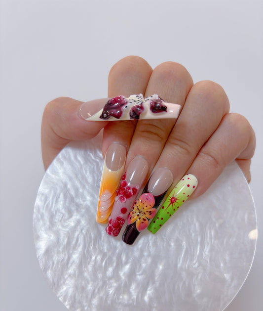 Blooming Elegance Handcrafted Nail Art Set - Elegant Charme