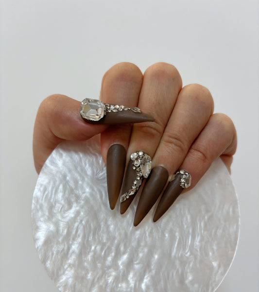 Chocolate Crystal Nail - Elegant Charme