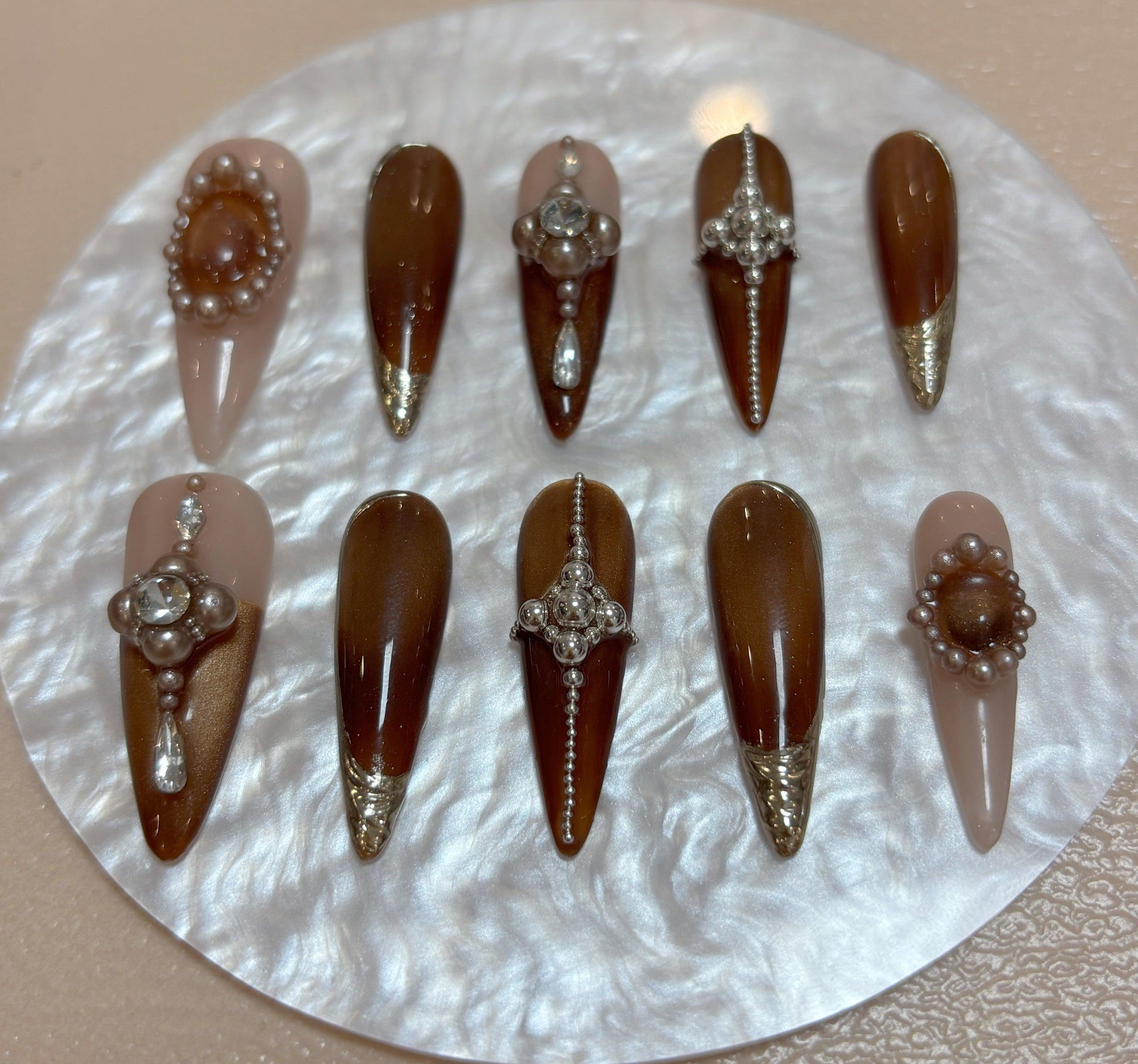 Royal Elegance Nail - Elegant Charme