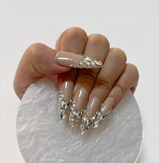 Champagne Crystal Luxe Nail - Elegant Charme