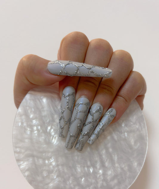 Silver Lattice Nail - Elegant Charme