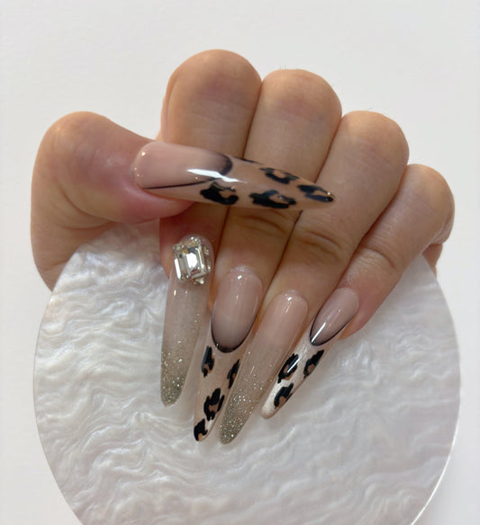 Wild Elegance Nail - Elegant Charme