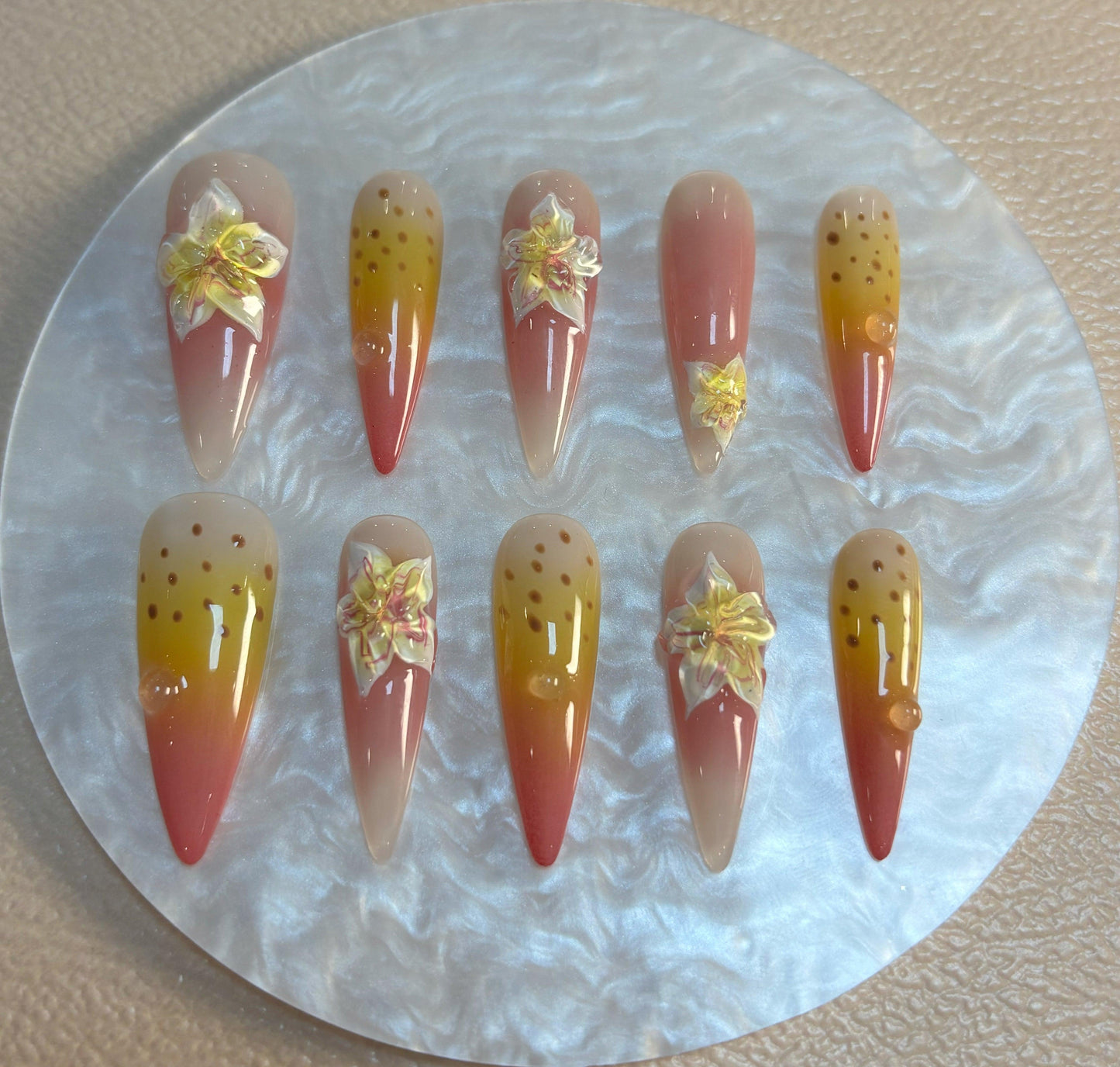 Sunset Bloom Ombre Floral Nail - Elegant Charme