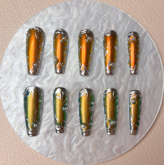 Molten Metallic Luxe Nail - Elegant Charme