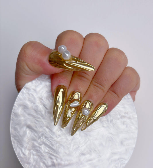 Golden Pearl Nail - Elegant Charme