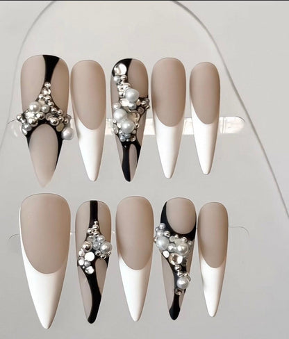 Trend Luxe - Neutral Pearl Elegance - Customizable Handcrafted Press On Nails