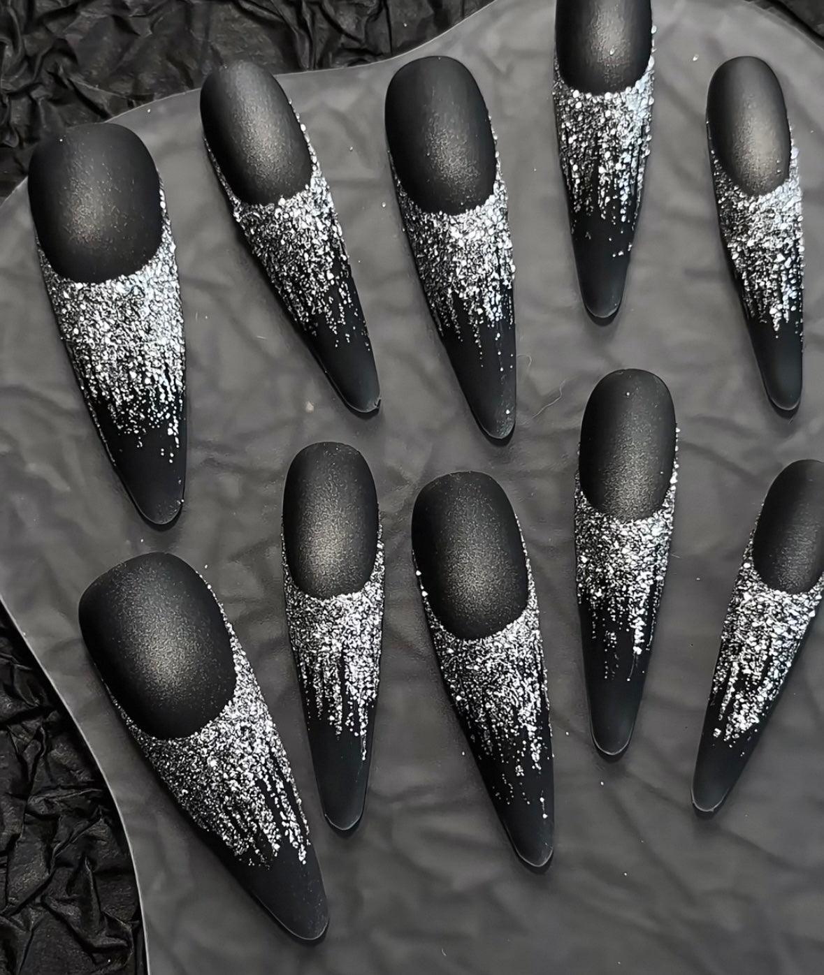 Daily Chic - Black and Silver Glitter - Customizable Handcrafted Press On Nails