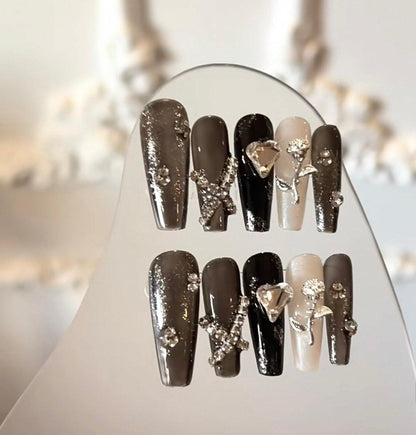 Trend Luxe - Rose and Heart - Customizable Handcrafted Press On Nails