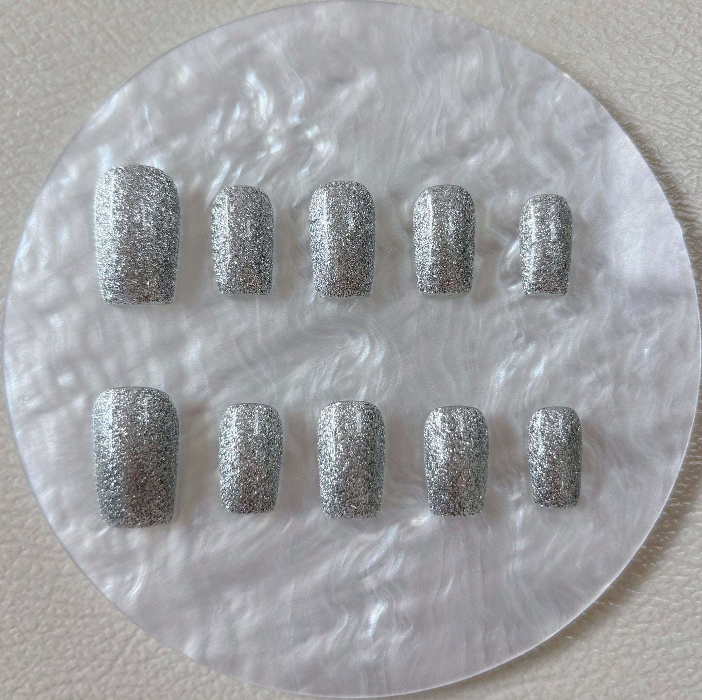 Simply Cat Eye - Shiny Silver - Customizable Handcrafted Press On Nails