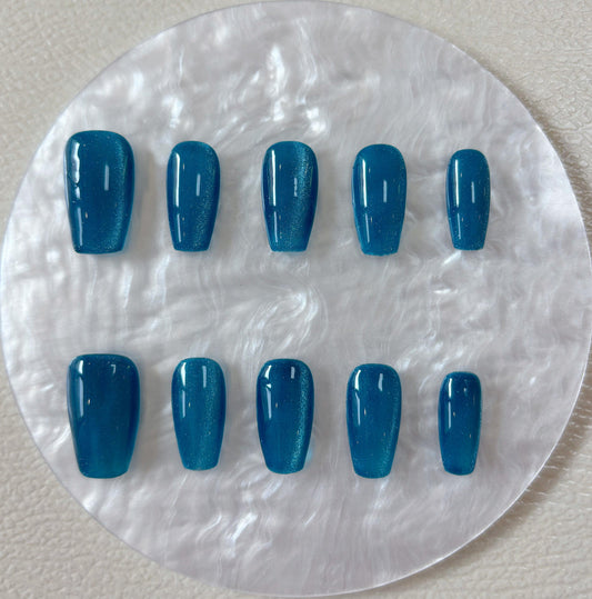Simply Cat Eye - Ocean Blue - Customizable Handcrafted Press On Nails