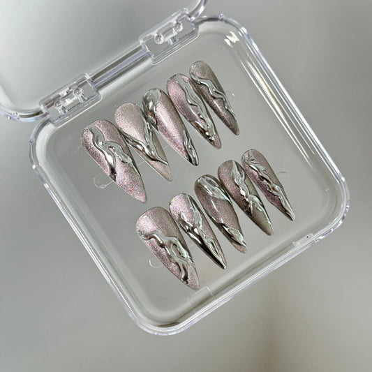 Platinum Wave Luxe Nail - Elegant Charme