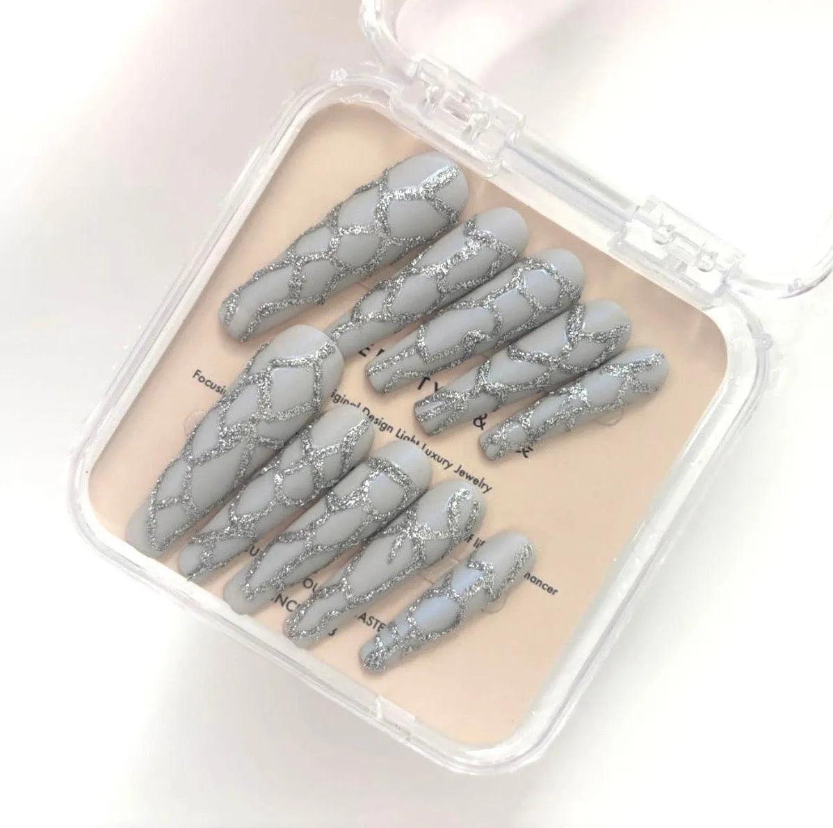 Silver Lattice Nail - Elegant Charme