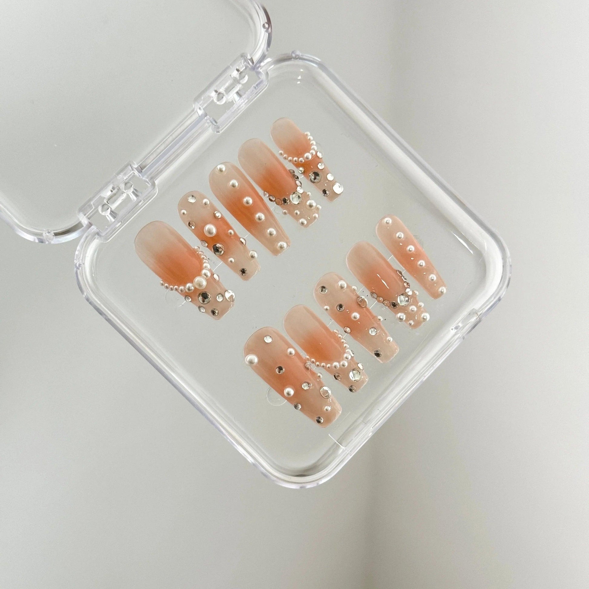 Pearl Elegance Nail - Elegant Charme