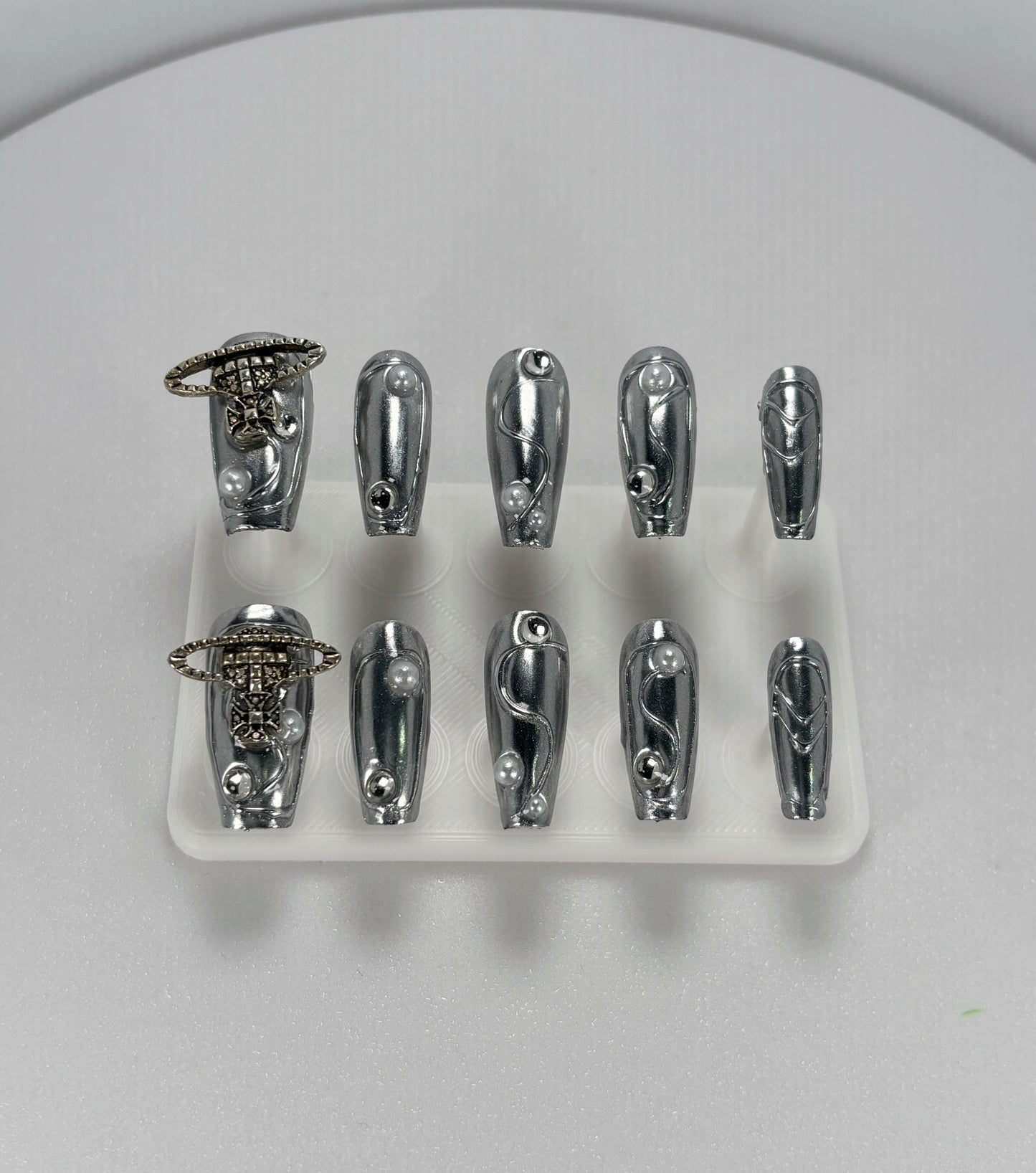 Silver Elegance Nail - Elegant Charme
