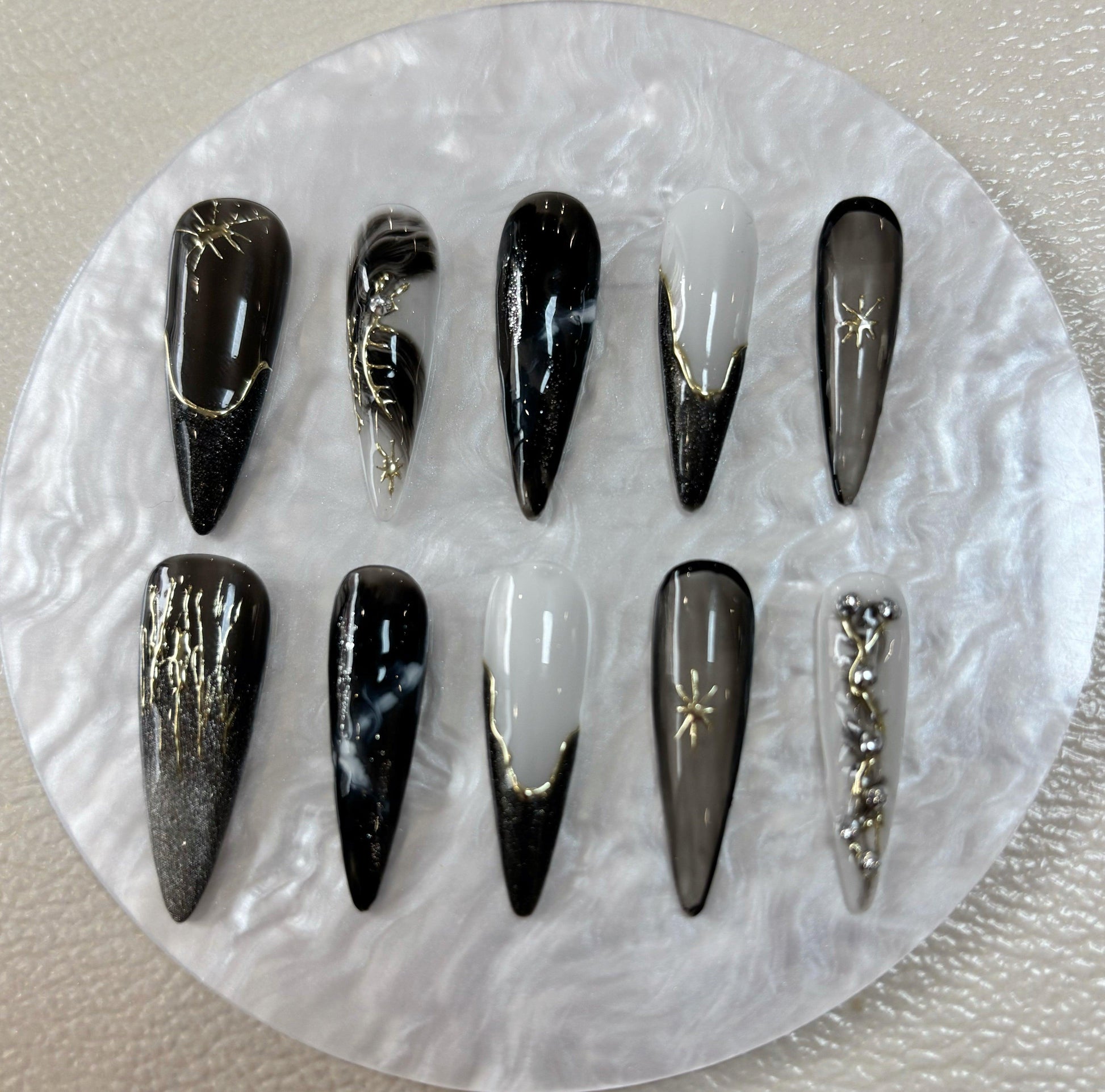 Mystic Night Nail - Elegant Charme