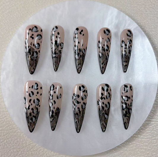 Savage Chic Nail