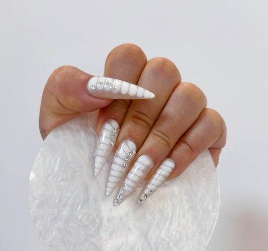 Daily Chic - Soft Beige Zebra Design - Customizable Handcrafted Press On Nails