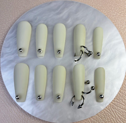 Matte Ivory Pierced Press On Nail - Elegant Charme