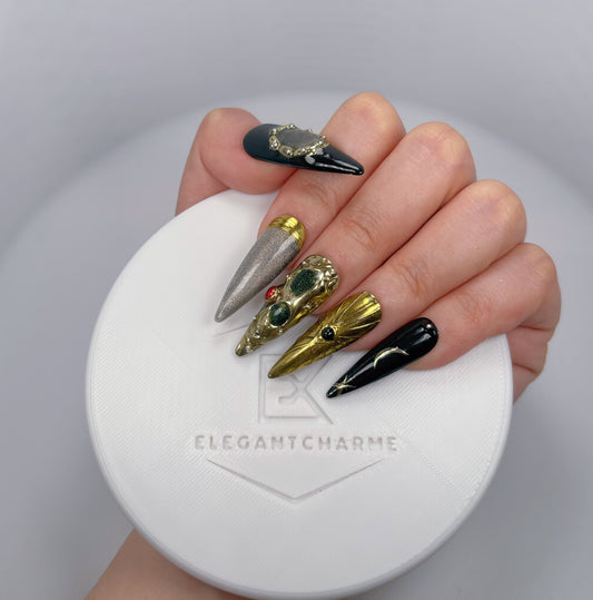 Trend Luxe - Black and Gold Magic Mirror - Customizable Handcrafted Press On Nails
